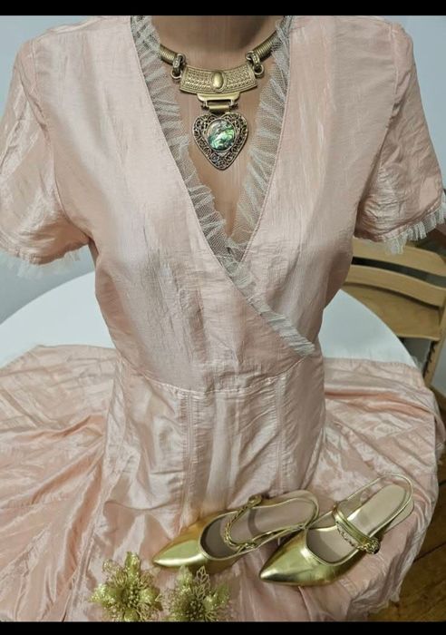 Продам бальне плаття