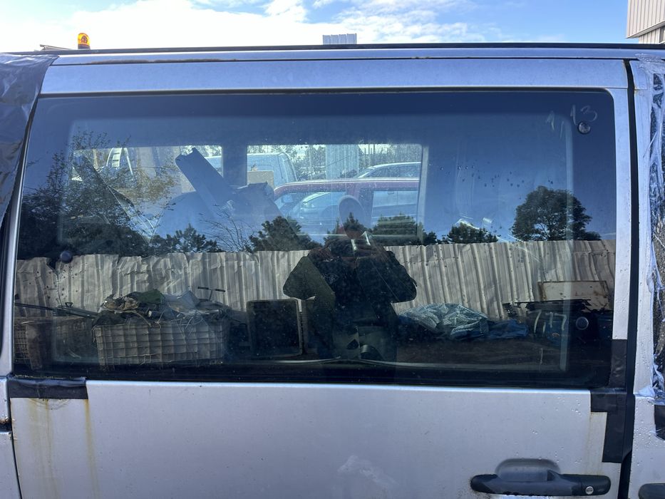 Vidro porta correr direita mercedes vito 112 cdi ANO 2002