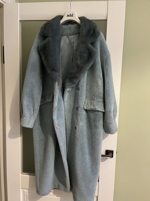 Пальто демісезонне з коміром із норки