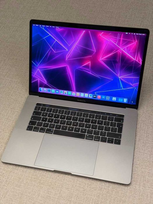 *Okazja* MacBook Pro 15,4” 2019 | Intel Core i7 | 16 GB RAM | + GRATISY