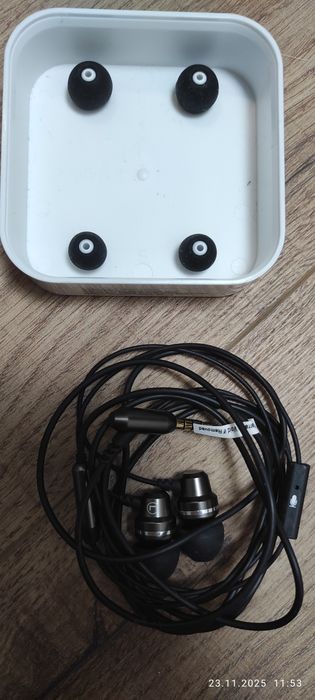 Głośnik Bluetooth, słuchawki