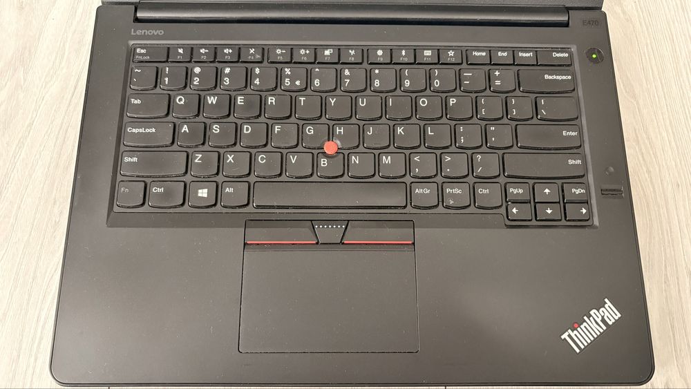 Lenovo ThinkPad E470 i5-7200U 8GB 256GB SSD Windows 10 PRO