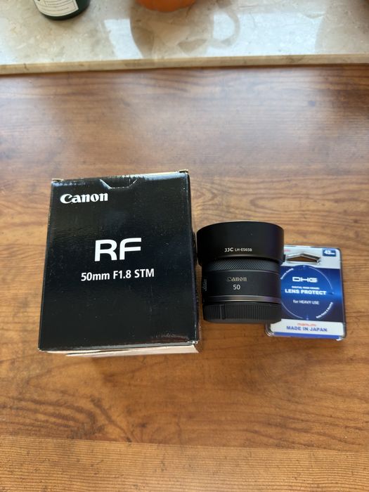 Obiektyw Canon RF 50 mm F1.8 +filtr + oslona