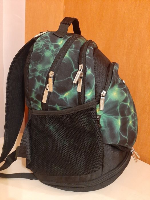 Рюкзак хороший крепкий