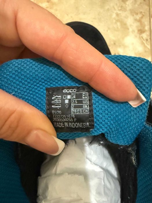 Дитячі шкіряні зимові чоботи Ecco Goretex
Ціна -900 грн.