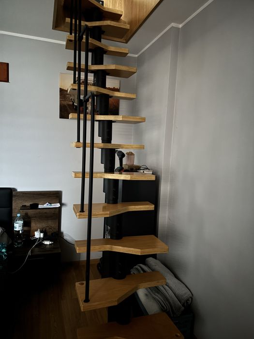 Schody modułowe / kacze, drewno + metal