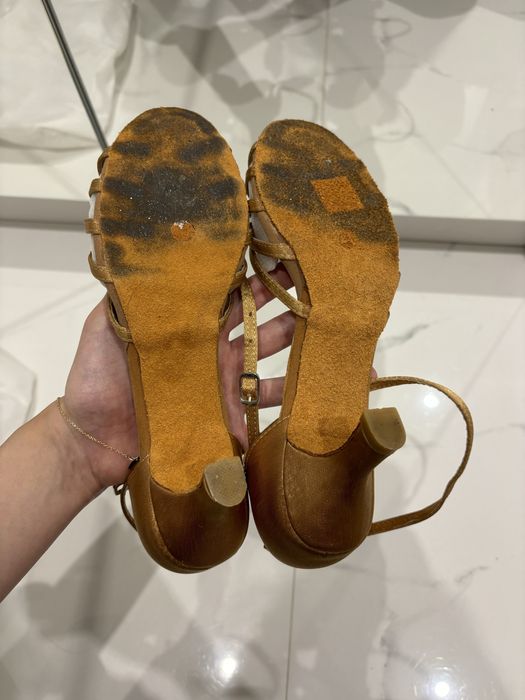 Buty do tańca 42