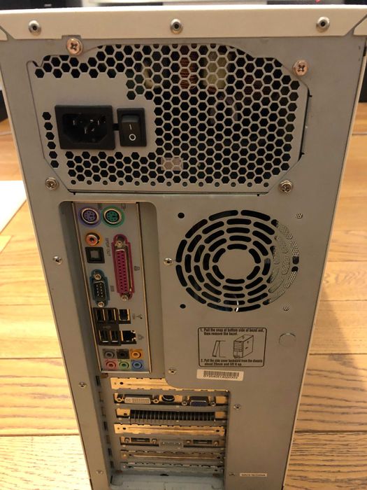 Intel Core 2 Duo, Gigabyte, AMD, Geil, Chieftec, LG, prawie RETRO