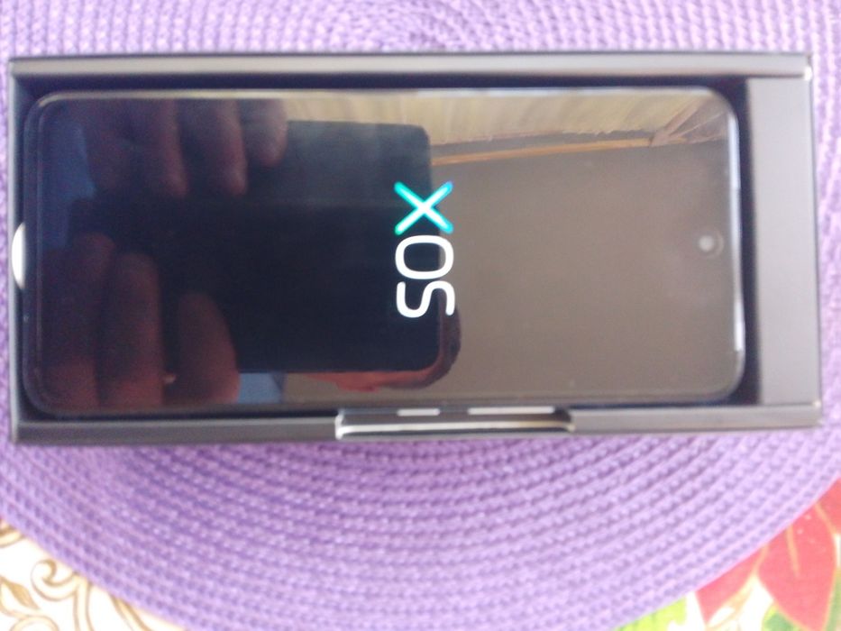 Telefon komórkowy nowy