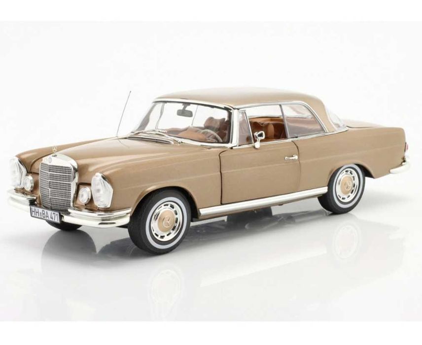 Масштабна модель Mercedes Norev 1:18