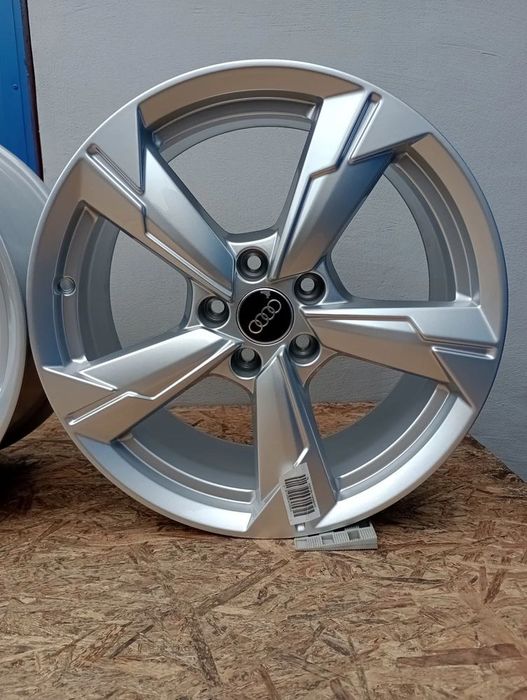 Felgi Aluminiowe AUDI 5x112 r18 8j et39 a3 a4 a5 a6 a7 a8 q2 q3 q5