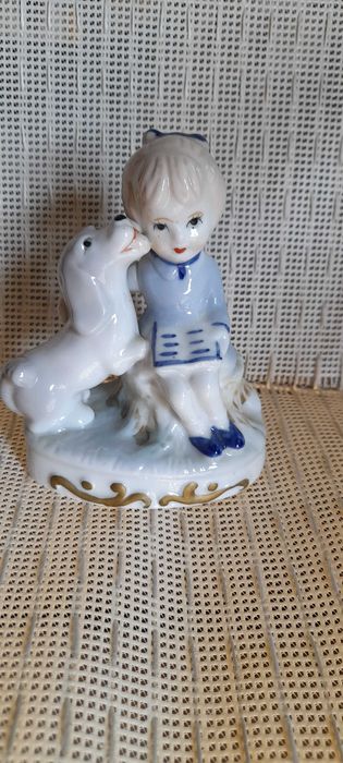 Фарфоровые статуэтки