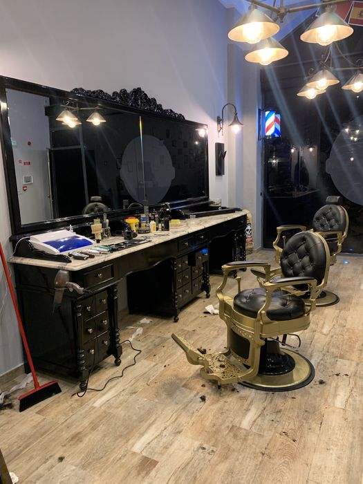 Mobiliario bancadas barbeiro