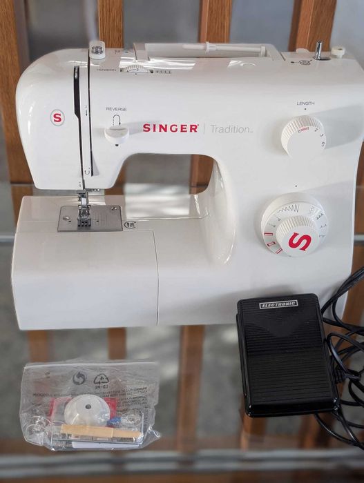 Maquina de Costura Singer