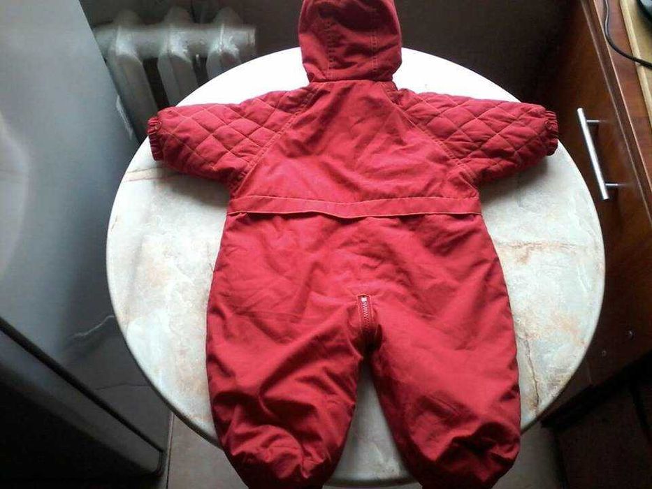 Комбинезон демисезонный на девочку на возраст от 0-3 мес. размер 62