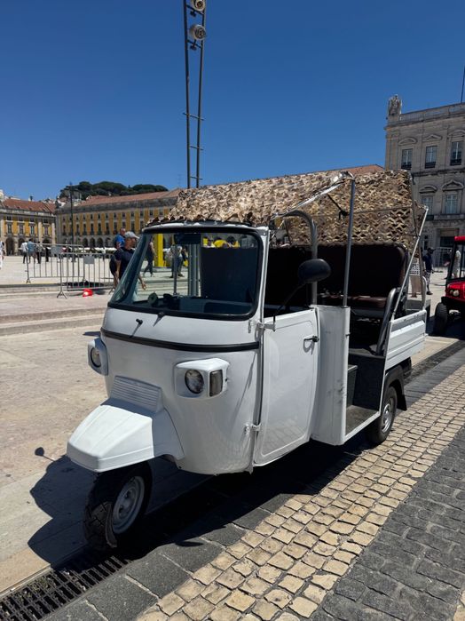 Tuk Tuk Piaggio Ape Classic 400 (7 lugares matrícula)