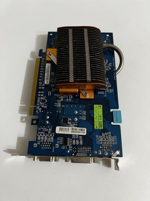 Відеокарта Gigabyte GV-NX76T128D-RH