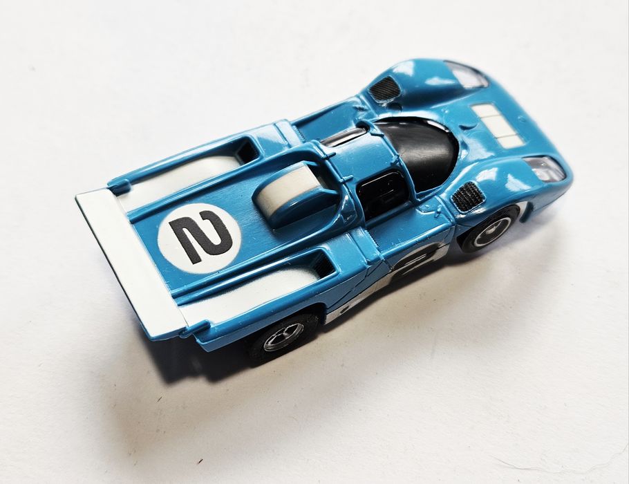 Model z lat 1970 Faller Aurora AFX Ferrari 512M niebieski