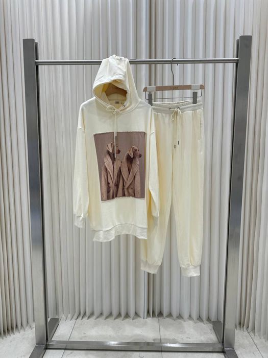 Худі з принтом,Lara.