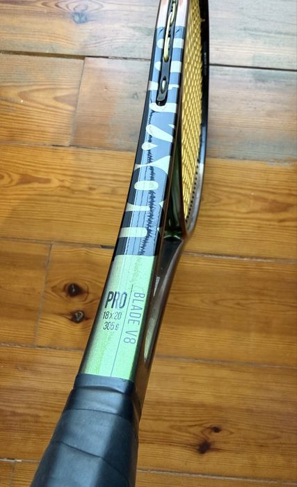 Racket Wilson Blade V8 Pro stock 98