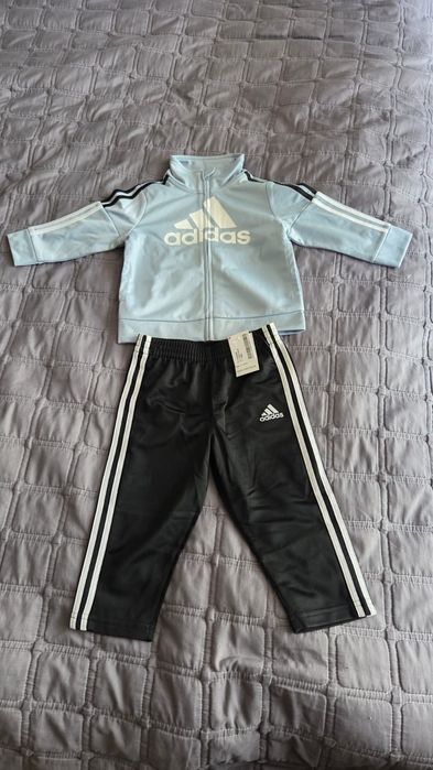 Дитячий спортивний костюм адідас