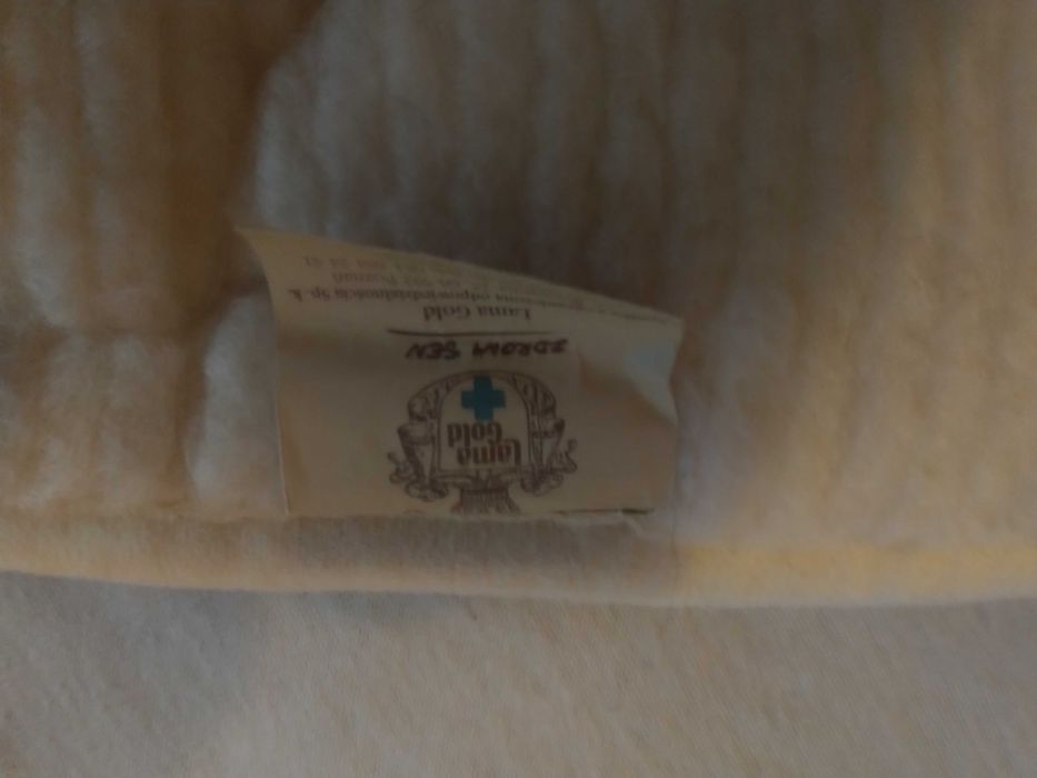 Dwie poduszki z wełny merynosa Lama Gold