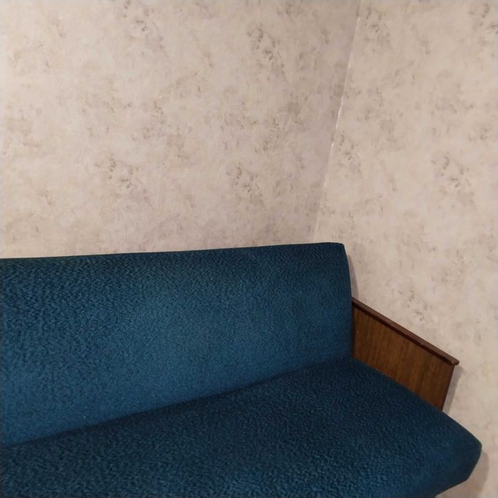 Сдаю 2-х кімнатну на Соцмісті на довготривалий  строк з технікою.