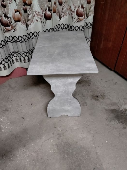 Стіл кухонний...