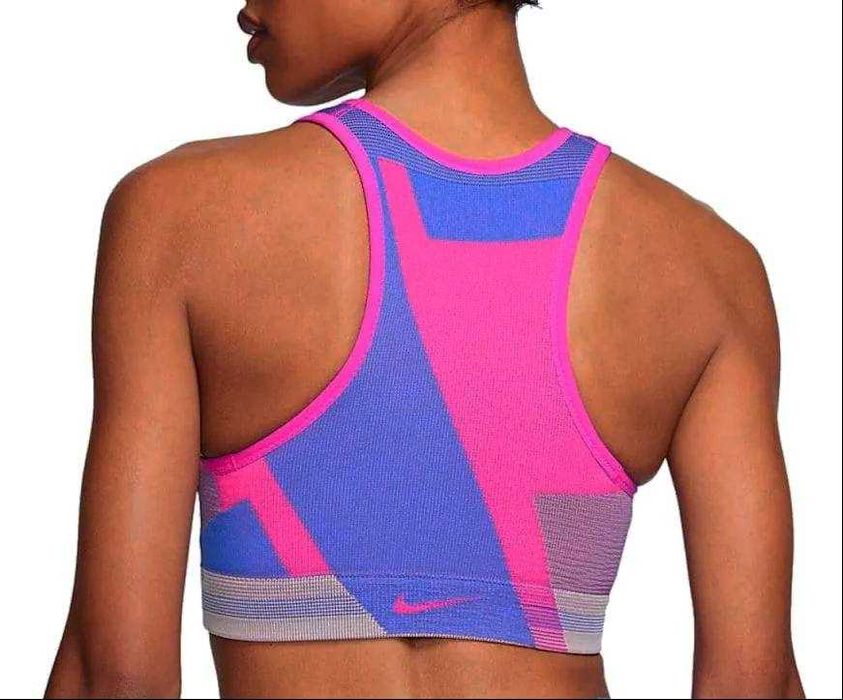 Жіночий спортивний топ Nike dri fit розмір  S