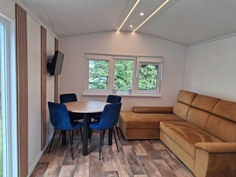 Domek holederski roczny