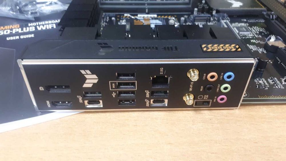 Материнська плата ASUS TUF GAMING B650-PLUS WIFI