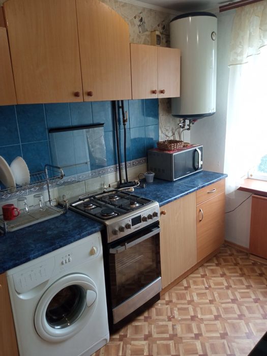 Продам 2к ЧЕШКУ в хорошем жилом состоянии можно по скртификату заходи и живи или готовый бизнес под аренду