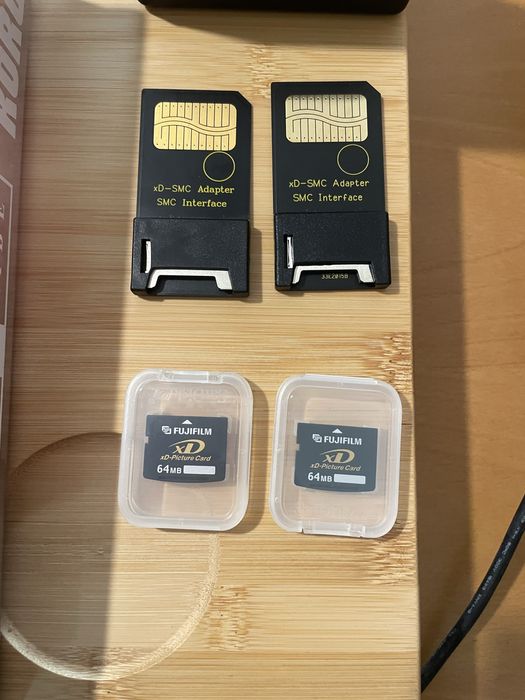 estação de produção musical + 2 cartões de memória + 2 adaptadores