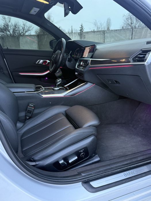 Бмв g20 макс комплектація