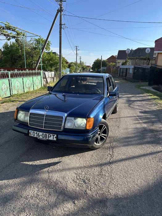 Mercedes W124 E230