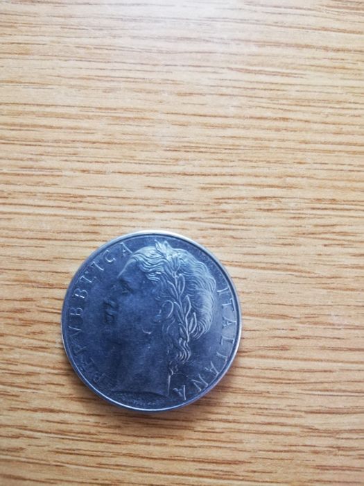 Moeda 100 liras italianas 1978