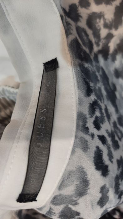 Koszula przewiewna firmy GUESS