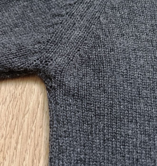 Свитер Calvin Klein (80% шерсти), 52/54