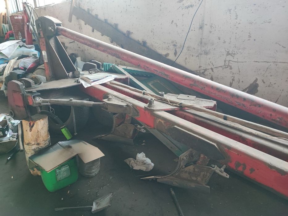 Плуг UNITA  в гарному стані