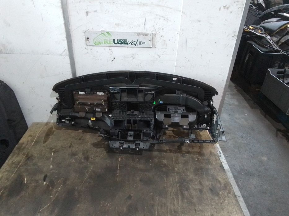 Tablier RENAULT Laguna III (BT0/1)