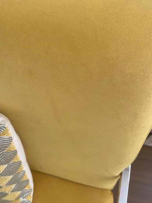 Cadeirão amarelo