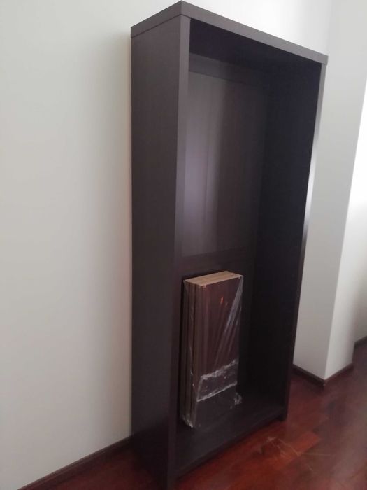 Estante de arrumação