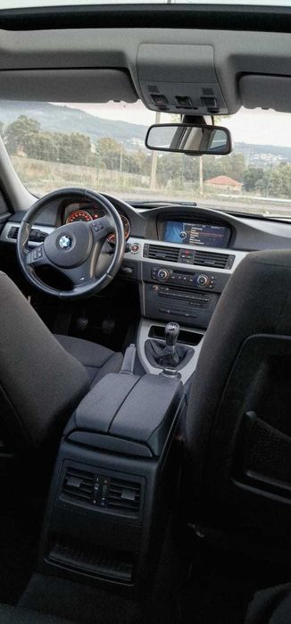 BMW  320D  Touring  (E91) 184 CV - 2010