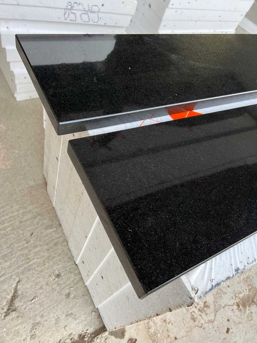Parapety granitowe