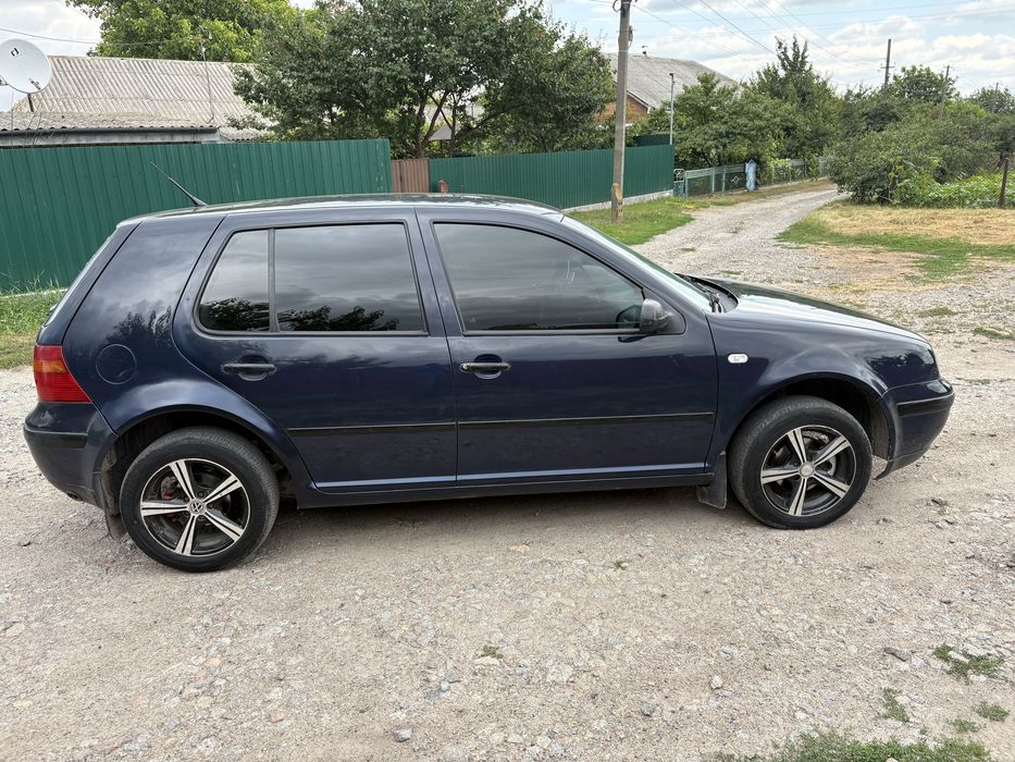 Продам Volkswagen Golf