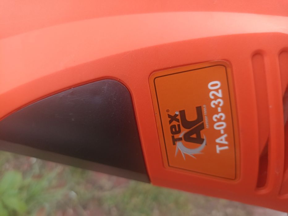 Терміново. 2кВт Мережевий садовий тример