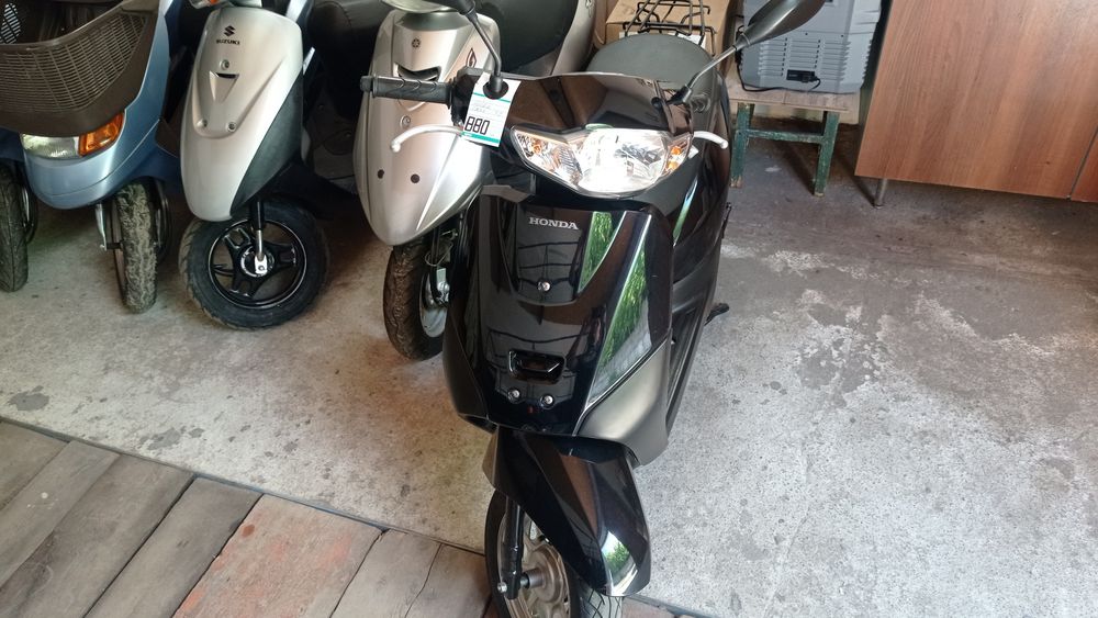 Скутер Honda Tack 79