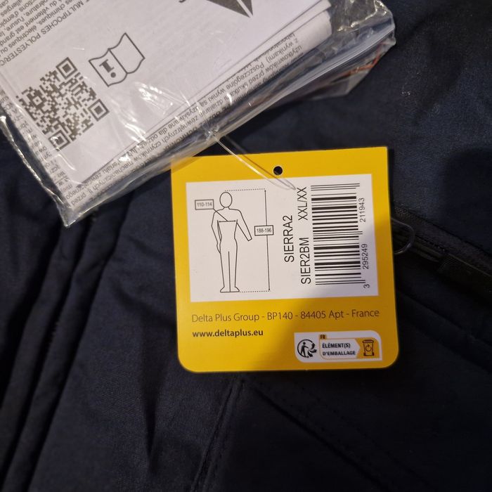 Viatuario de trabalho novo xxl 3xl 
Calças multibolsos xxl 14eur P