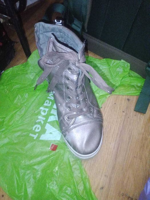 Лот Вещи летние пакет Обувь Цена за около 10 кг. В Основном  Бренд