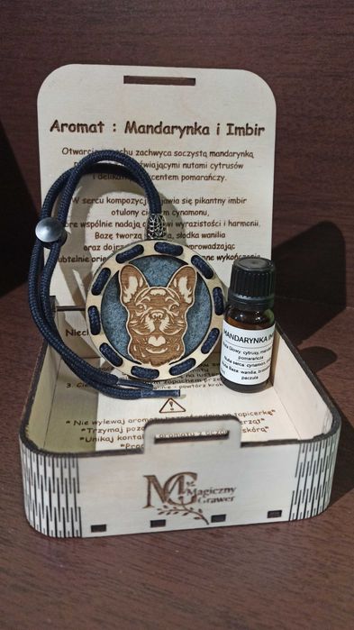 Wielorazowy Zapach Samochodowy – drewniana zawieszka